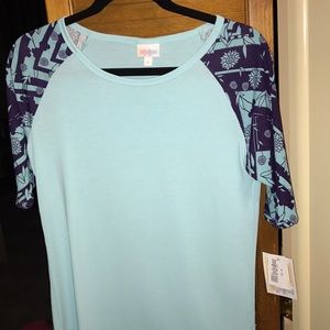 Medium NWT Lularoe Gigi